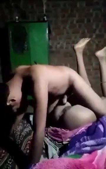 Desi village couple fuckin hard
