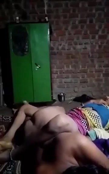 Desi village couple fuckin hard