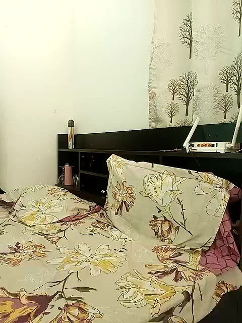 Stripchat-Public.Show-f-Divya_girl-2025.05.07.131625