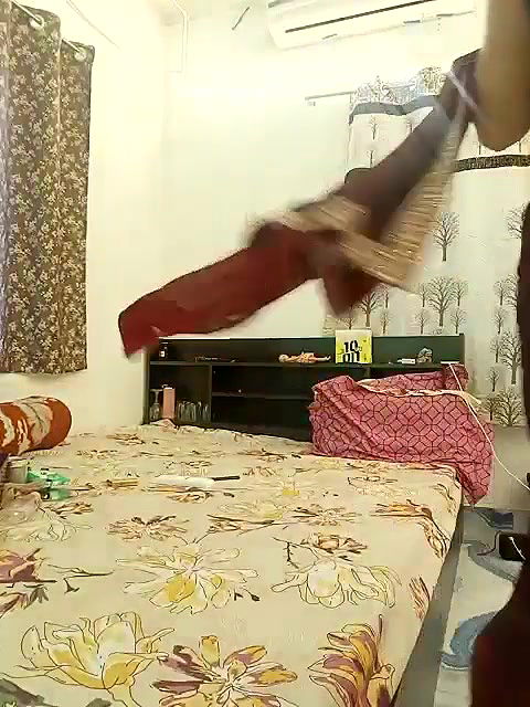 Stripchat-Public.Show-f-Divya_girl-2025.05.09.064805