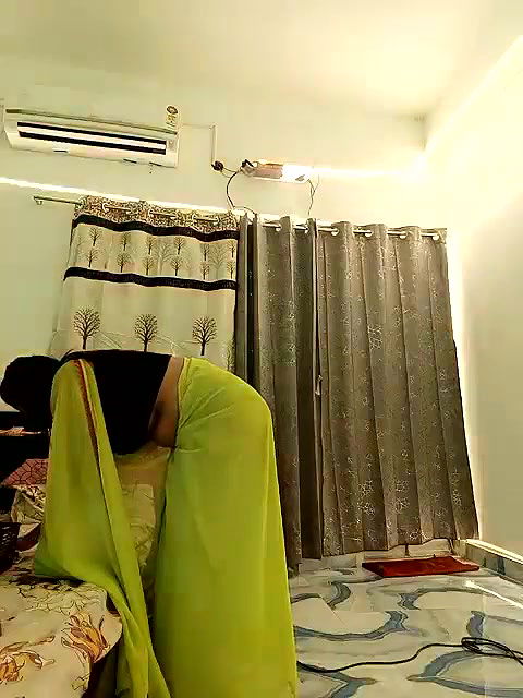 Stripchat-Public.Show-f-Divya_girl-2025.05.09.135646