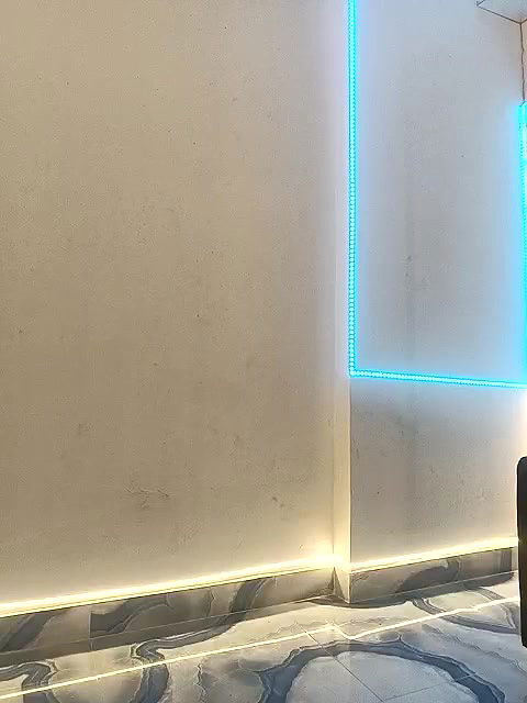 Stripchat-Public.Show-f-Divya_girl-2025.05.19.164923