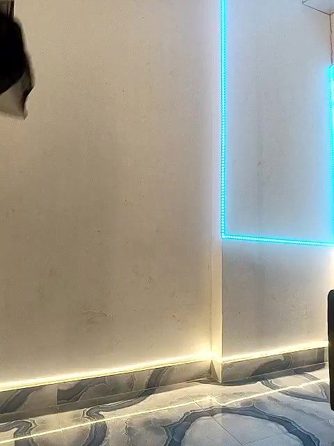 Stripchat-Public.Show-f-Divya_girl-2025.05.19.164923