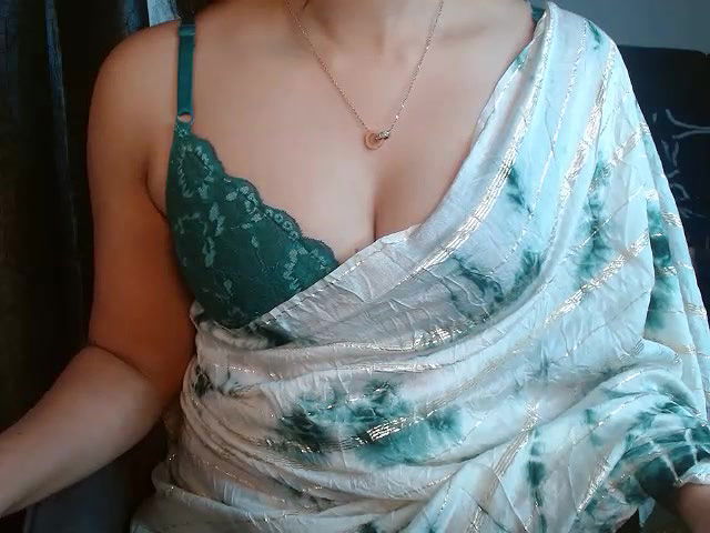 Stripchat-Public.Show-f-Divyani-2025.01.21.114349