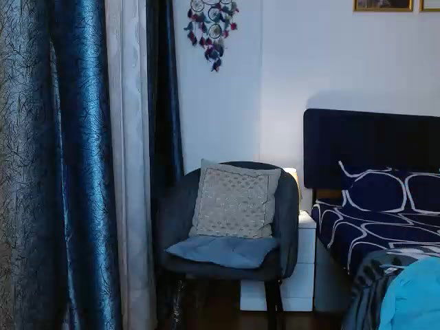 Stripchat-Public.Show-f-Divyani-2025.02.17.154702