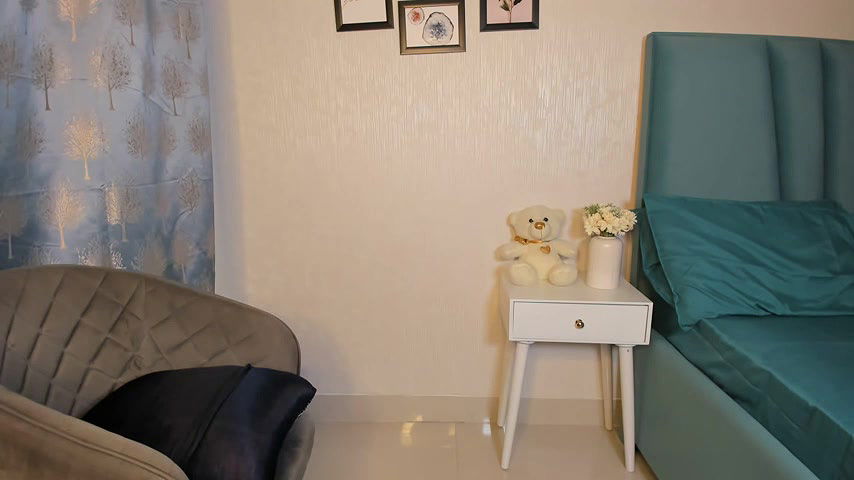 Stripchat-Public.Show-f-Divyani-2025.05.18.184332