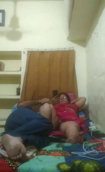 Desi Cheating Milf Pussy Fingered By lover