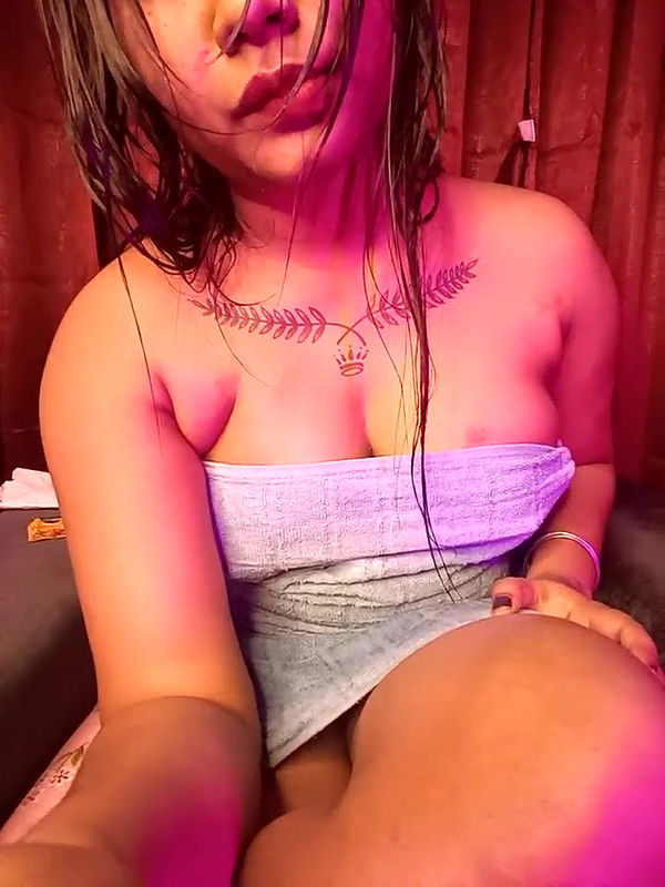 Stripchat-Public.Show-f-Hot_Urvi-2025.01.31.121105