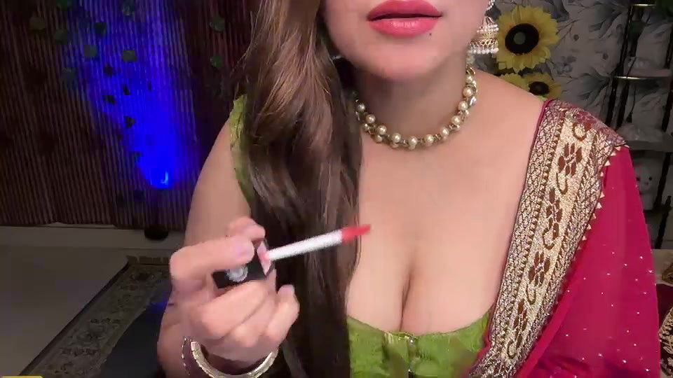 Stripchat-Public.Show-f-Mahimagic_doll-2024.12.27.091030