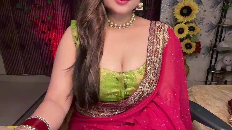 Stripchat-Public.Show-f-Mahimagic_doll-2024.12.27.091030