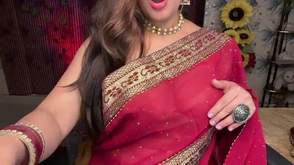 Stripchat-Public.Show-f-Mahimagic_doll-2024.12.27.093246