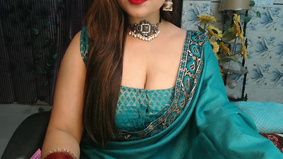 Stripchat-Public.Show-f-Mahimagic_doll-2025.01.11.085540