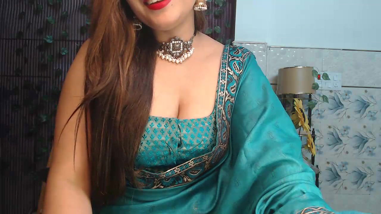 Stripchat-Public.Show-f-Mahimagic_doll-2025.01.11.085540