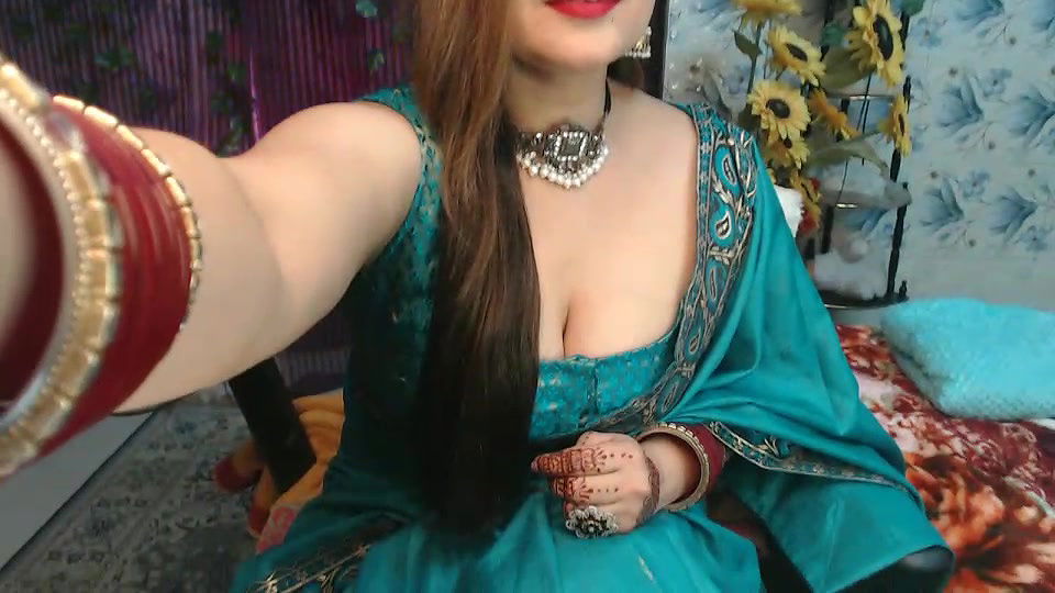 Stripchat-Public.Show-f-Mahimagic_doll-2025.01.11.115546