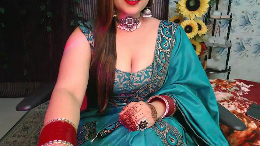 Stripchat-Public.Show-f-Mahimagic_doll-2025.01.11.181502