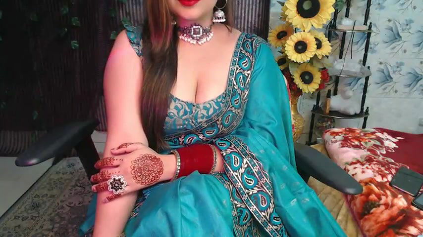 Stripchat-Public.Show-f-Mahimagic_doll-2025.01.11.184331