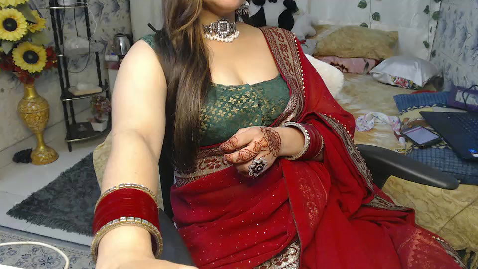 Stripchat-Public.Show-f-Mahimagic_doll-2025.01.23.184003
