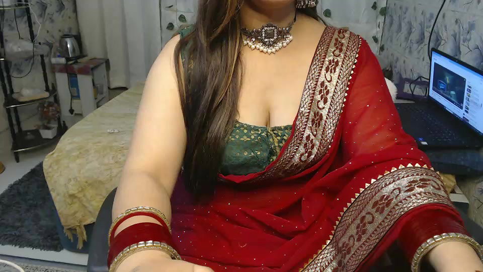 Stripchat-Public.Show-f-Mahimagic_doll-2025.01.23.184003