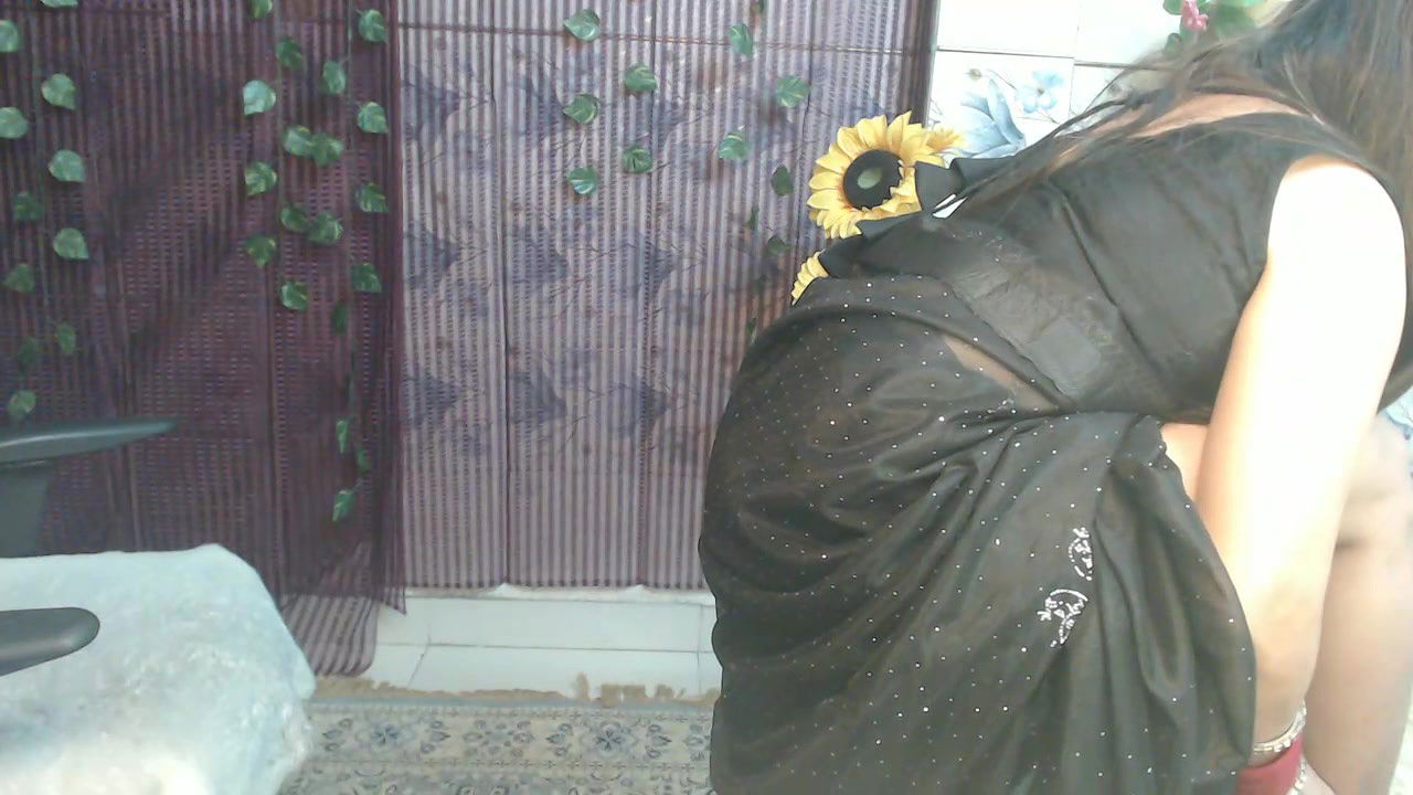 Stripchat-Public.Show-f-Mahimagic_doll-2025.01.25.083032