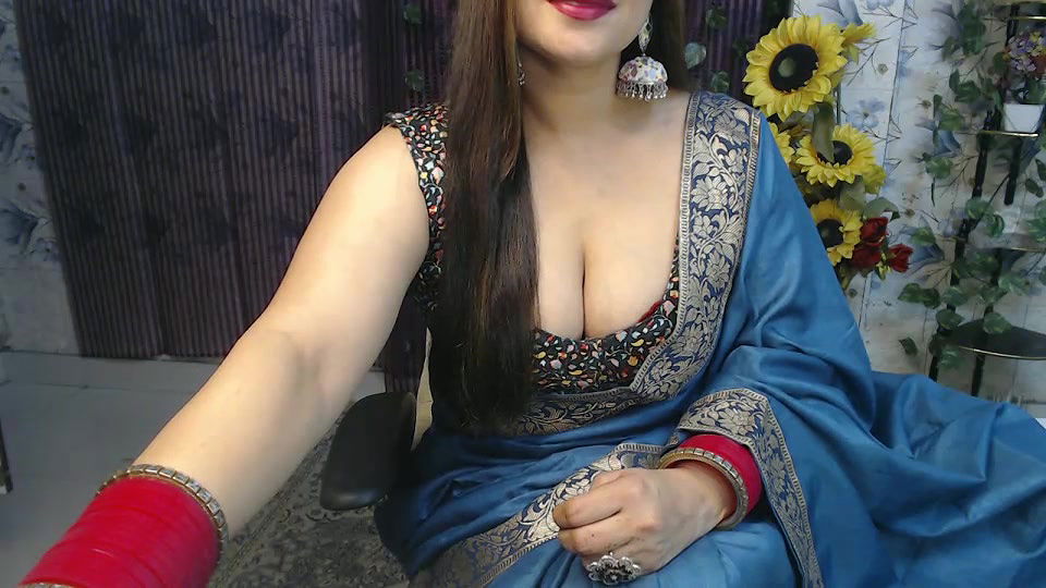 Stripchat-Public.Show-f-Mahimagic_doll-2025.01.30.103237