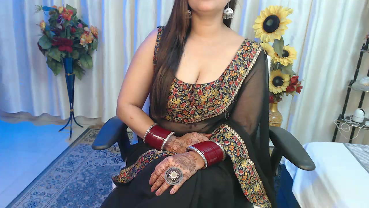 Stripchat-Public.Show-f-Mahimagic_doll-2025.02.08.025301