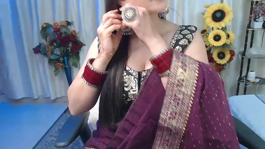 Stripchat-Public.Show-f-Mahimagic_doll-2025.02.09.170816