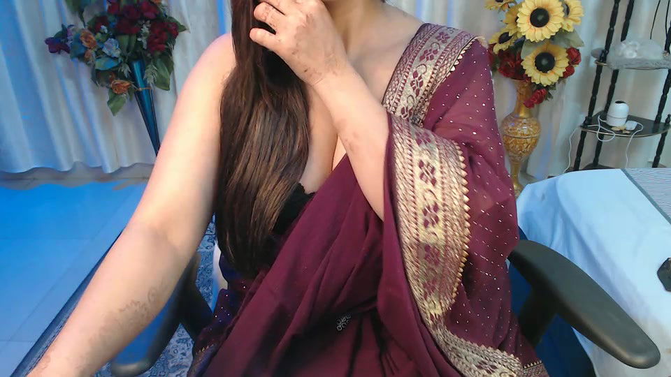 Stripchat-Public.Show-f-Mahimagic_doll-2025.02.10.020440