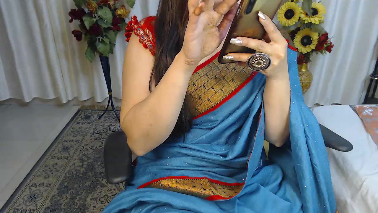 Stripchat-Public.Show-f-Mahimagic_doll-2025.02.12.085952