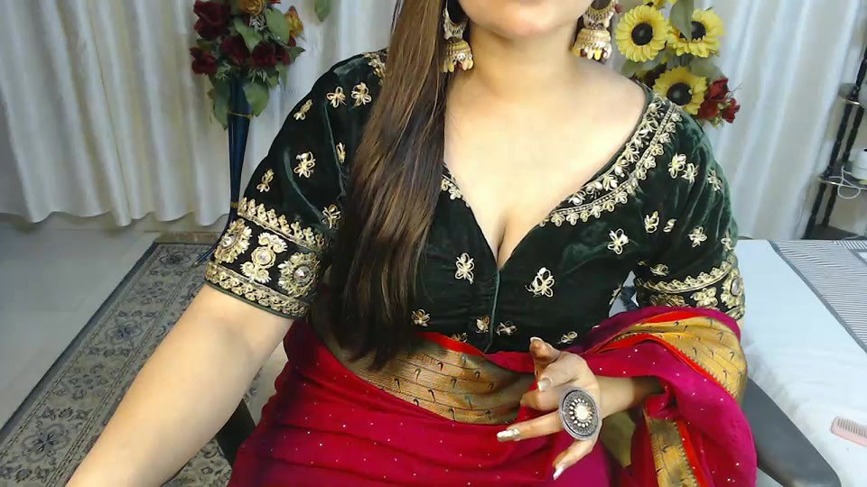 Stripchat-Public.Show-f-Mahimagic_doll-2025.02.12.112338
