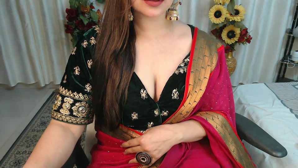 Stripchat-Public.Show-f-Mahimagic_doll-2025.02.12.140055