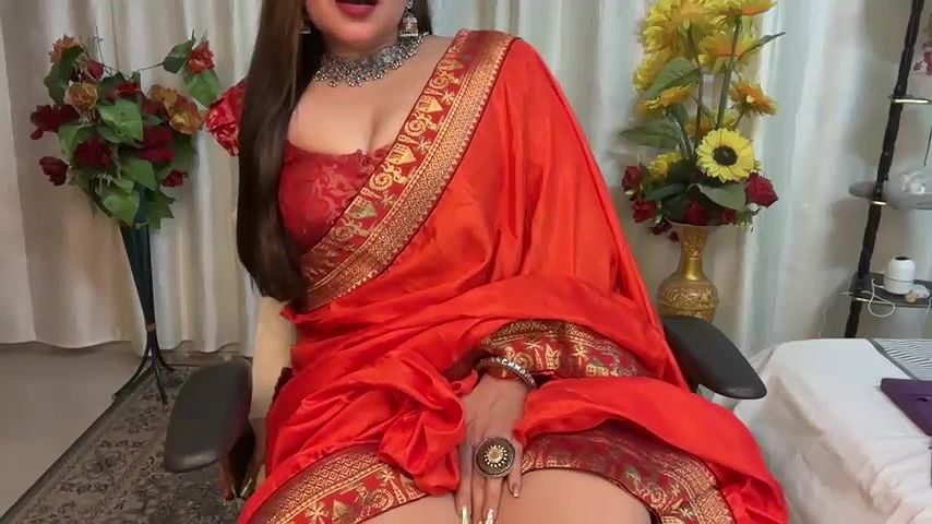 Stripchat-Public.Show-f-Mahimagic_doll-2025.02.13.162833