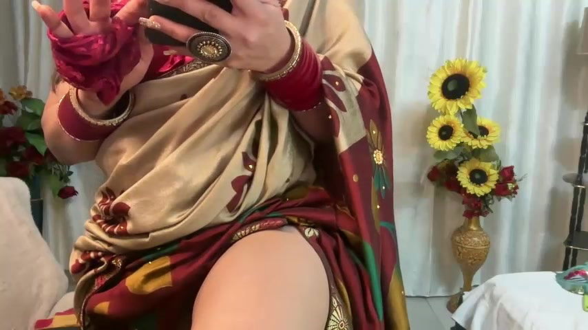 Stripchat-Public.Show-f-Mahimagic_doll-2025.02.15.205614