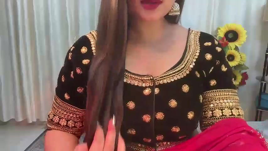 Stripchat-Public.Show-f-Mahimagic_doll-2025.02.16.182247