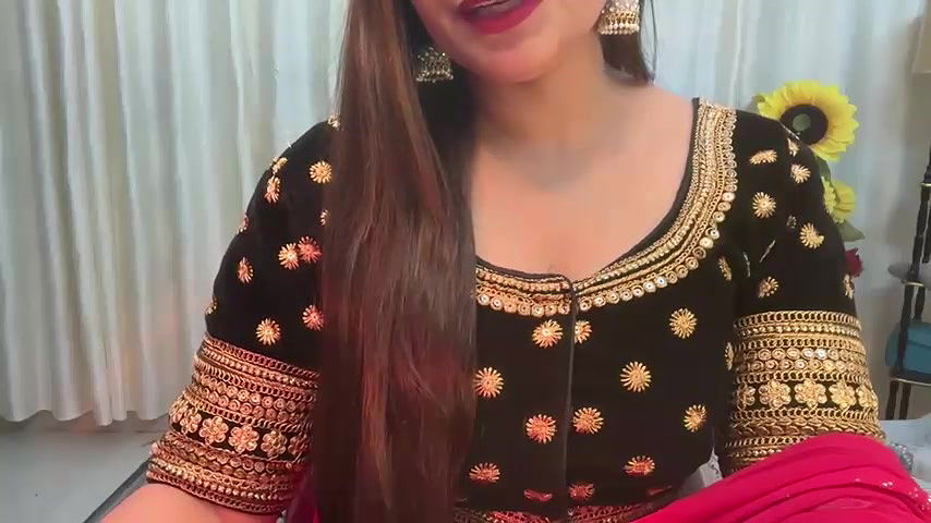 Stripchat-Public.Show-f-Mahimagic_doll-2025.02.16.182247