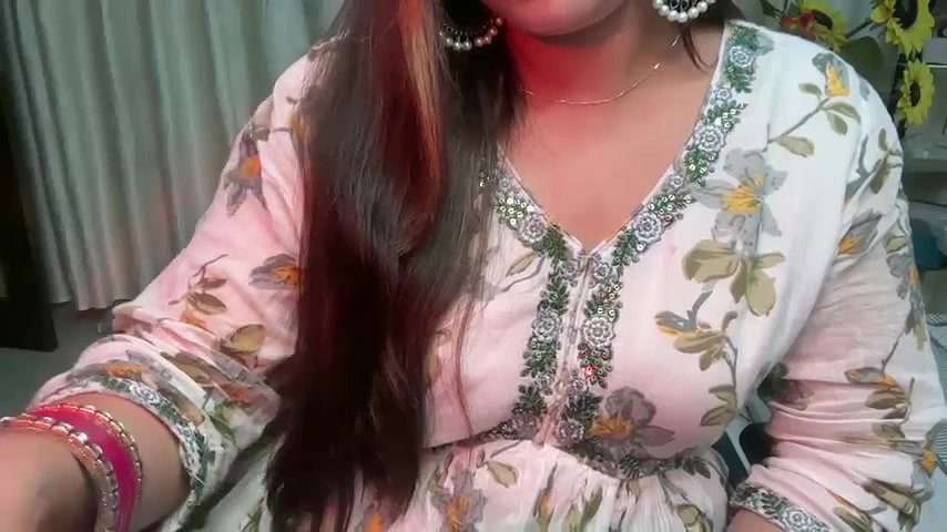 Stripchat-Public.Show-f-Mahimagic_doll-2025.02.27.194522