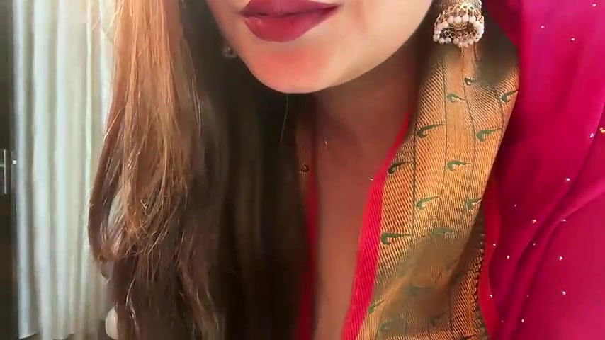 Stripchat-Public.Show-f-Mahimagic_doll-2025.03.10.131144