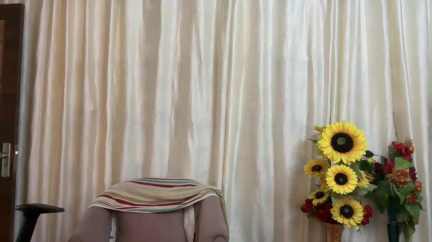 Stripchat-Public.Show-f-Mahimagic_doll-2025.03.16.122645