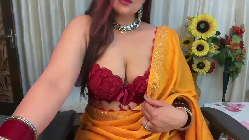 Stripchat-Public.Show-f-Mahimagic_doll-2025.03.16.132508