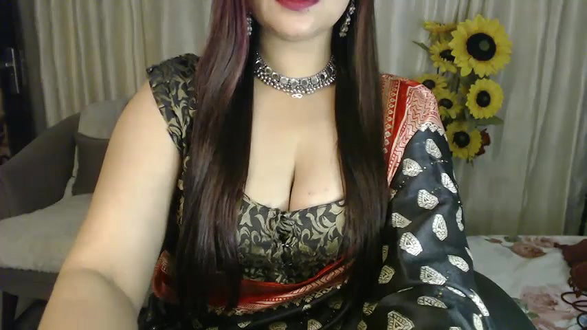 Stripchat-Public.Show-f-Mahimagic_doll-2025.03.18.140344