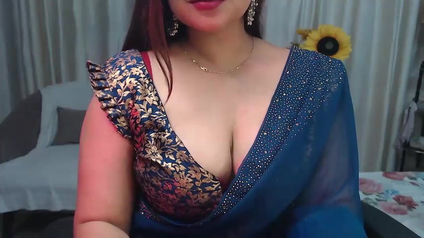Stripchat-Public.Show-f-Mahimagic_doll-2025.04.12.185024