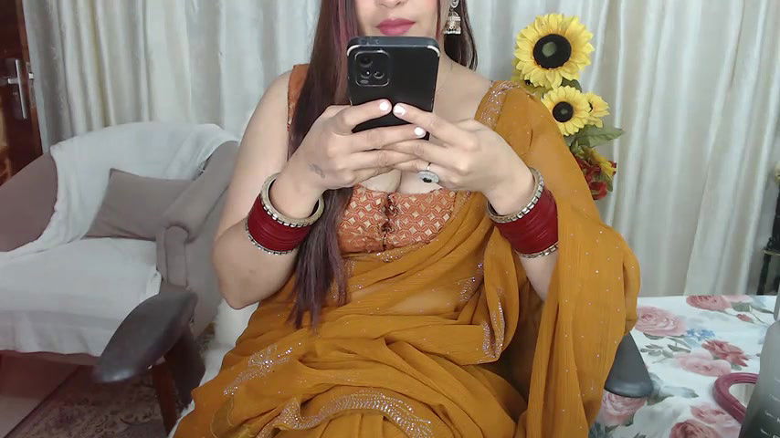 Stripchat-Public.Show-f-Mahimagic_doll-2025.04.22.185452