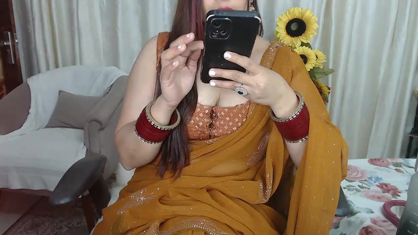 Stripchat-Public.Show-f-Mahimagic_doll-2025.04.22.185452