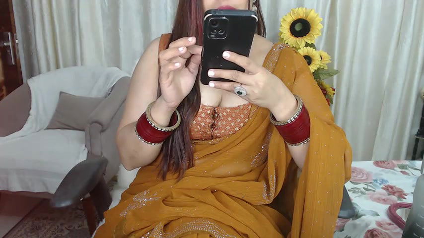 Stripchat-Public.Show-f-Mahimagic_doll-2025.04.22.185452