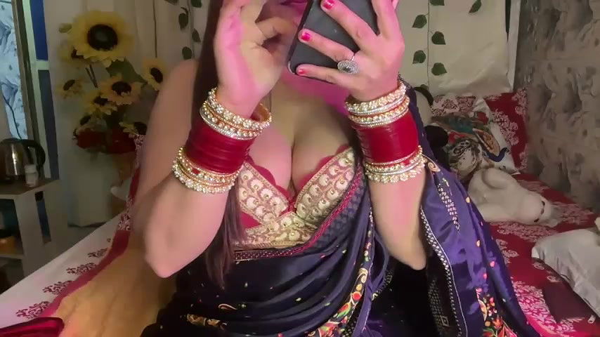 Stripchat-Public.Show-f-Mahimagic_doll-2025.05.01.173533