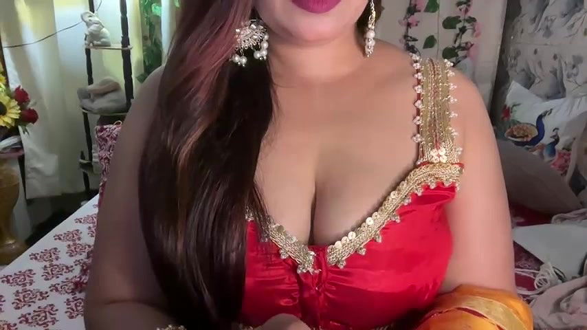 Stripchat-Public.Show-f-Mahimagic_doll-2025.05.22.101610