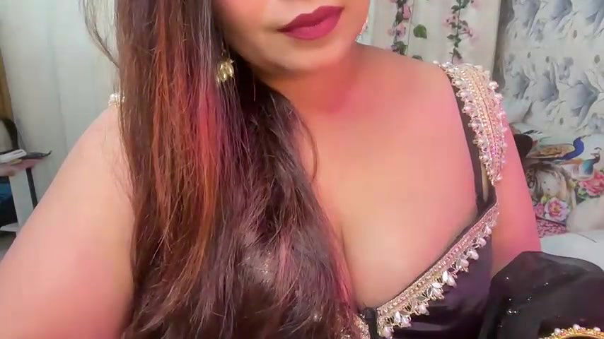 Stripchat-Public.Show-f-Mahimagic_doll-2025.05.25.161434