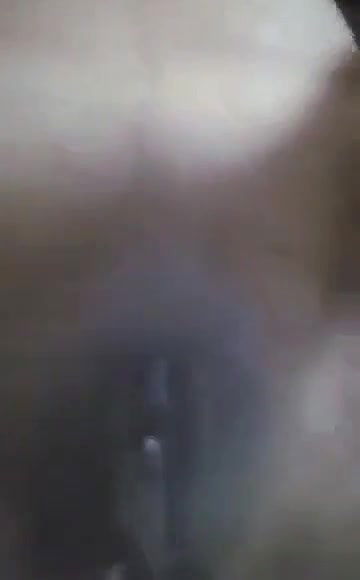 Desi babe showing boobs and pussy