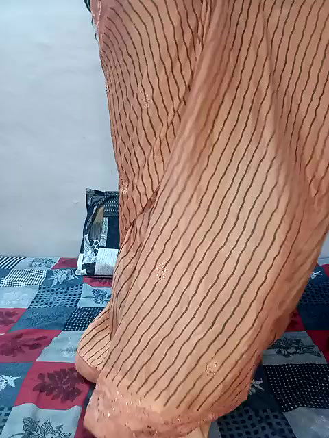 Stripchat-Public.Show-f-Navya_ji-2025.01.26.150435