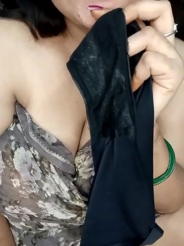 Stripchat-Public.Show-f-Navya_ji-2025.03.19.212429