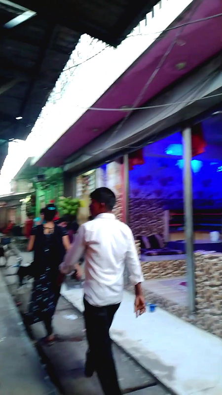 দৌলতদিয়া পল্লীতে সবাই কি করছে দেখুন   Daulatdia Para   Daulatdia New Video 2025